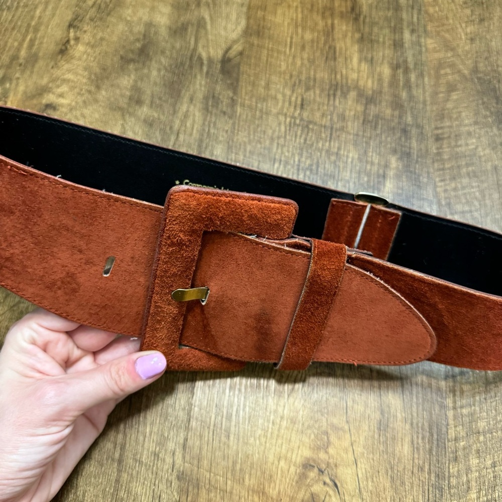 Express Rust Suede Belt - Picture 7 of 13